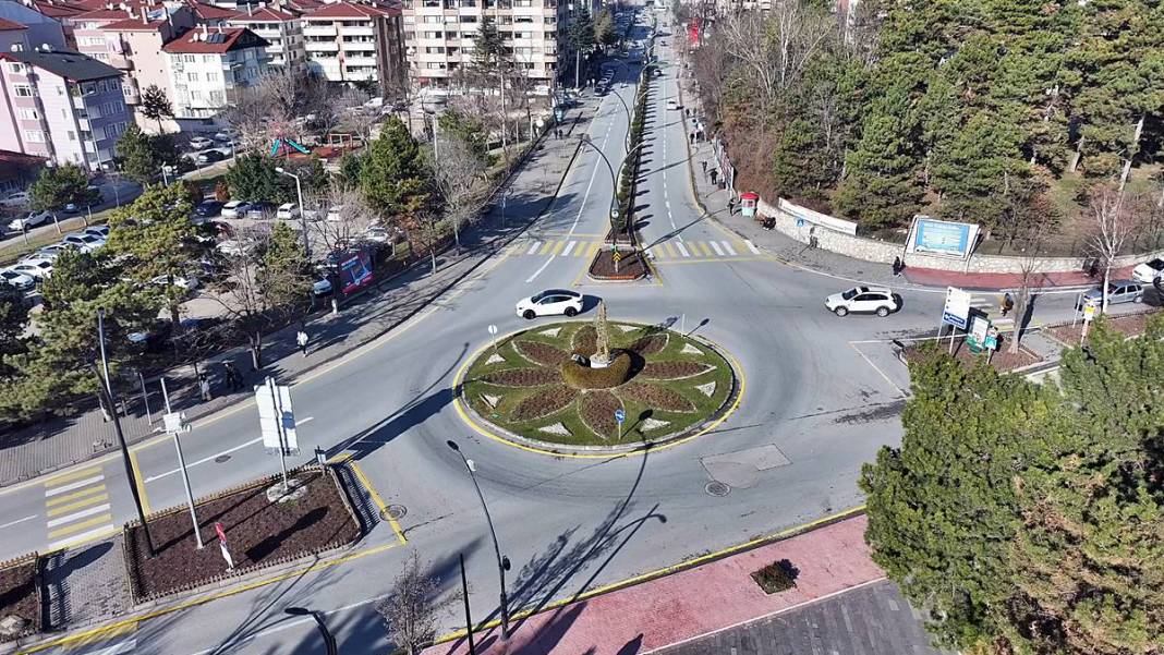 O kentte trafik ışıkları kaldırıldı: Trafik kazaları azaldı! 20 milyon TL tasarruf sağlandı 5